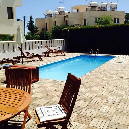 Villa La Superba, 3 Bedroom Villa With Pool Country house